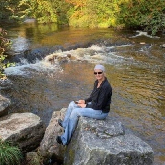 Meet your Posher, Patricia - Picture 1 of 1